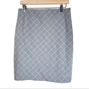SALE‼️ 24 HOURS ONLY‼️ Express Gray Diamond-Check Pencil Skirt